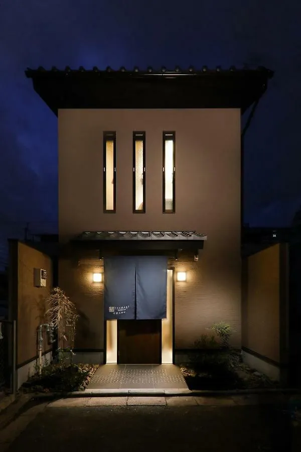 Kanade Kyoto-Hachijoguchi Kyoto